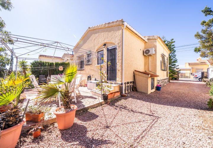Villa a La Marina, Alicante, La Marina - € 155.000 | Ref: 6128VA - foto 1